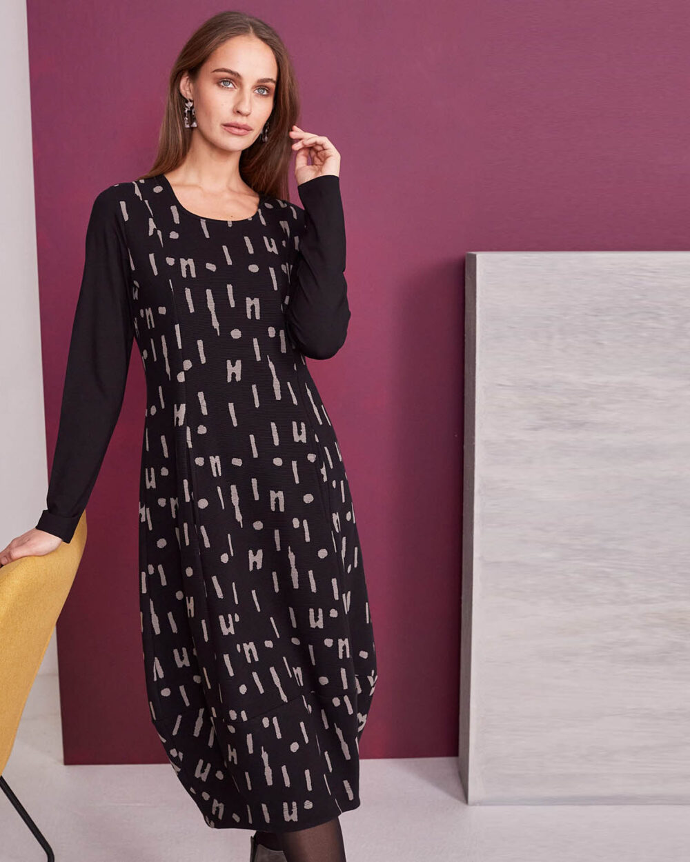 NAYA Ribbed Print Dress in Black & Cobblestone