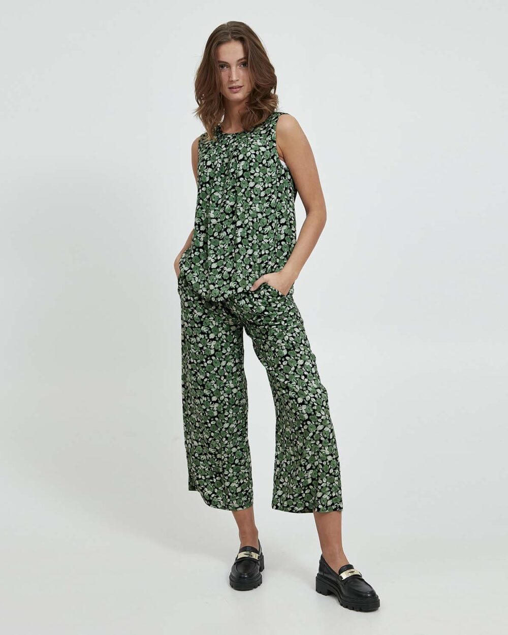 B YOUNG Crop Trousers in Frosty Green Mix