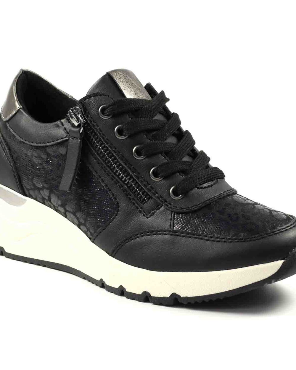 LUNAR SHOES Saffron Black Trainer